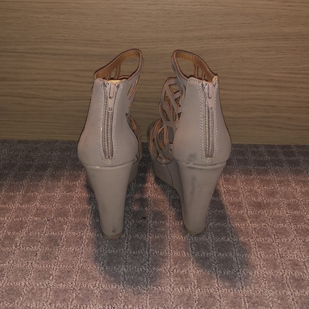 Brown size 8 Wedges! - Picture 4 of 6
